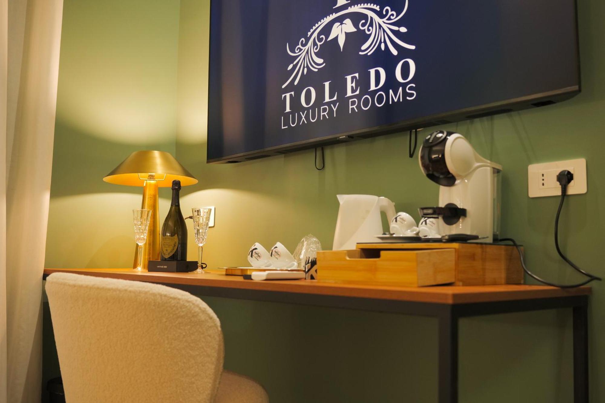Toledo Luxury Rooms - Lr Collection نابولي المظهر الخارجي الصورة