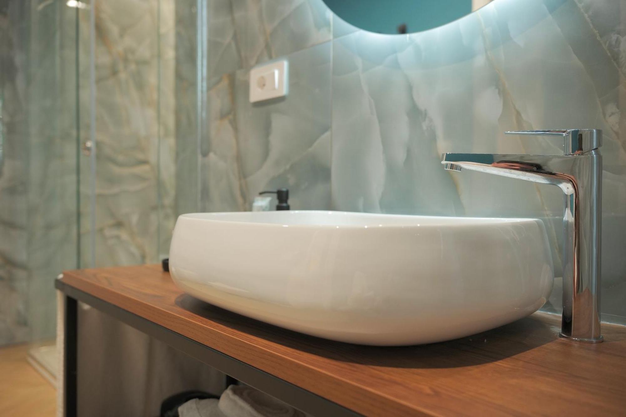 Toledo Luxury Rooms - Lr Collection نابولي المظهر الخارجي الصورة