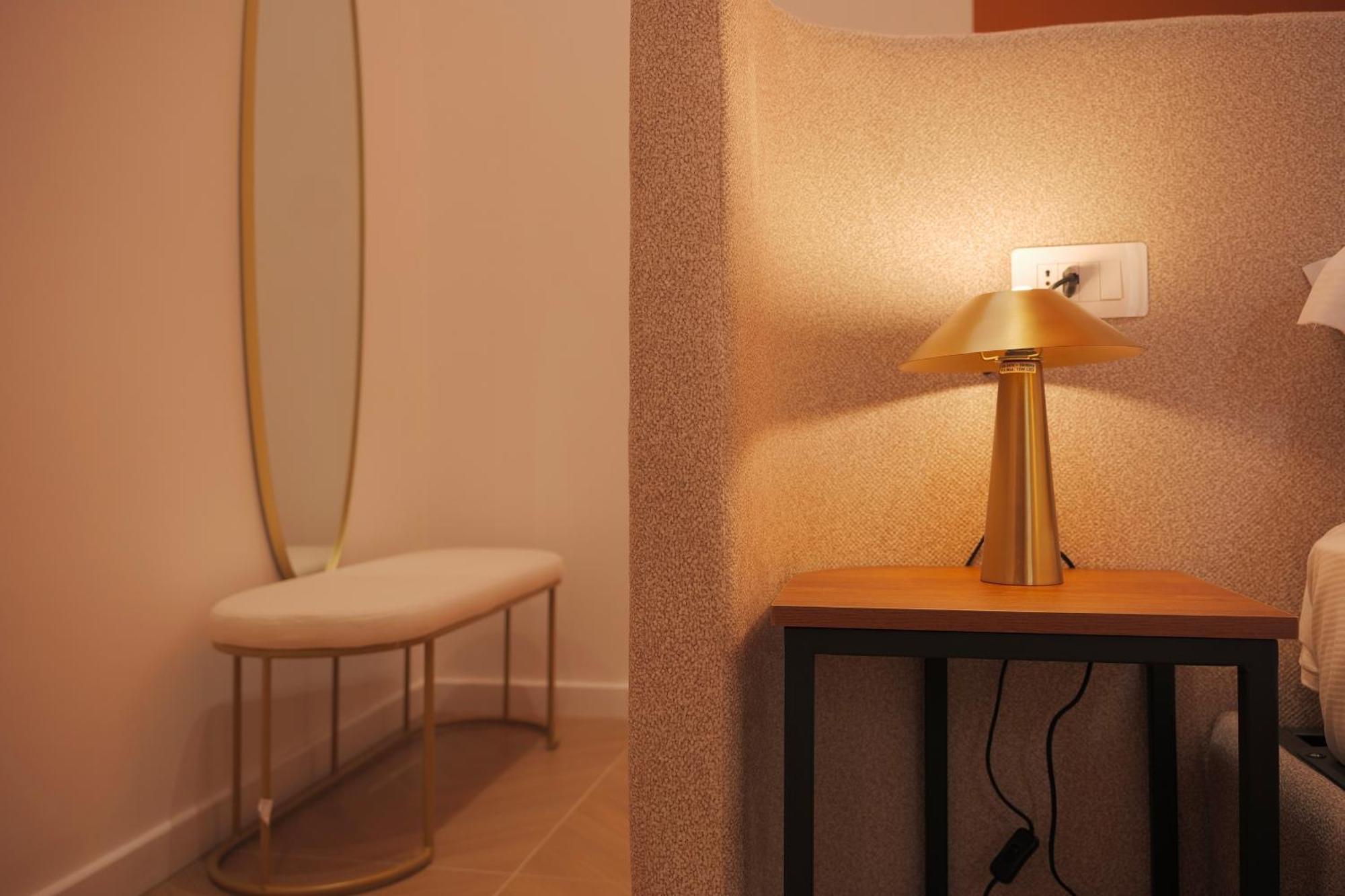 Toledo Luxury Rooms - Lr Collection نابولي المظهر الخارجي الصورة