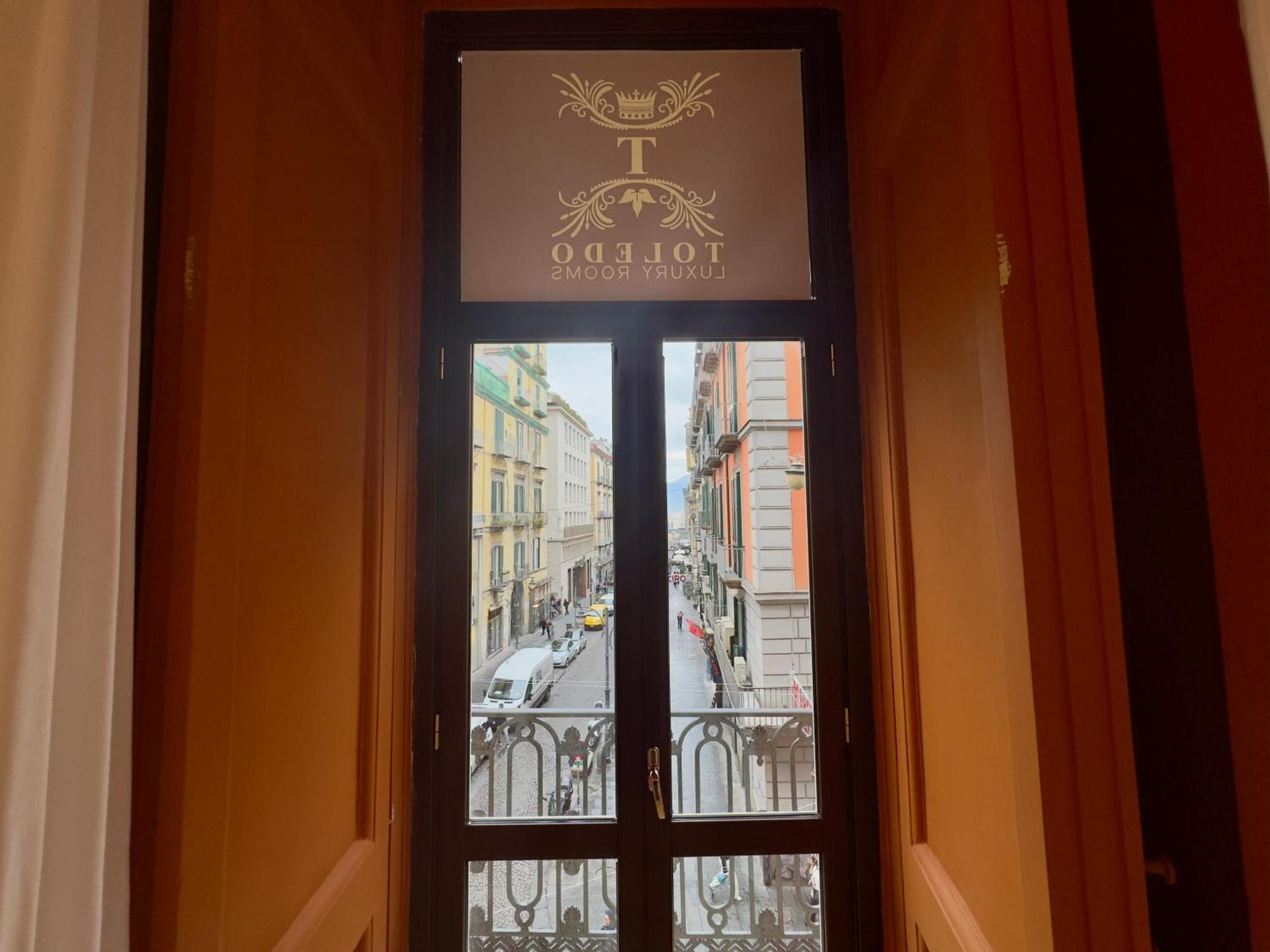 Toledo Luxury Rooms - Lr Collection نابولي المظهر الخارجي الصورة