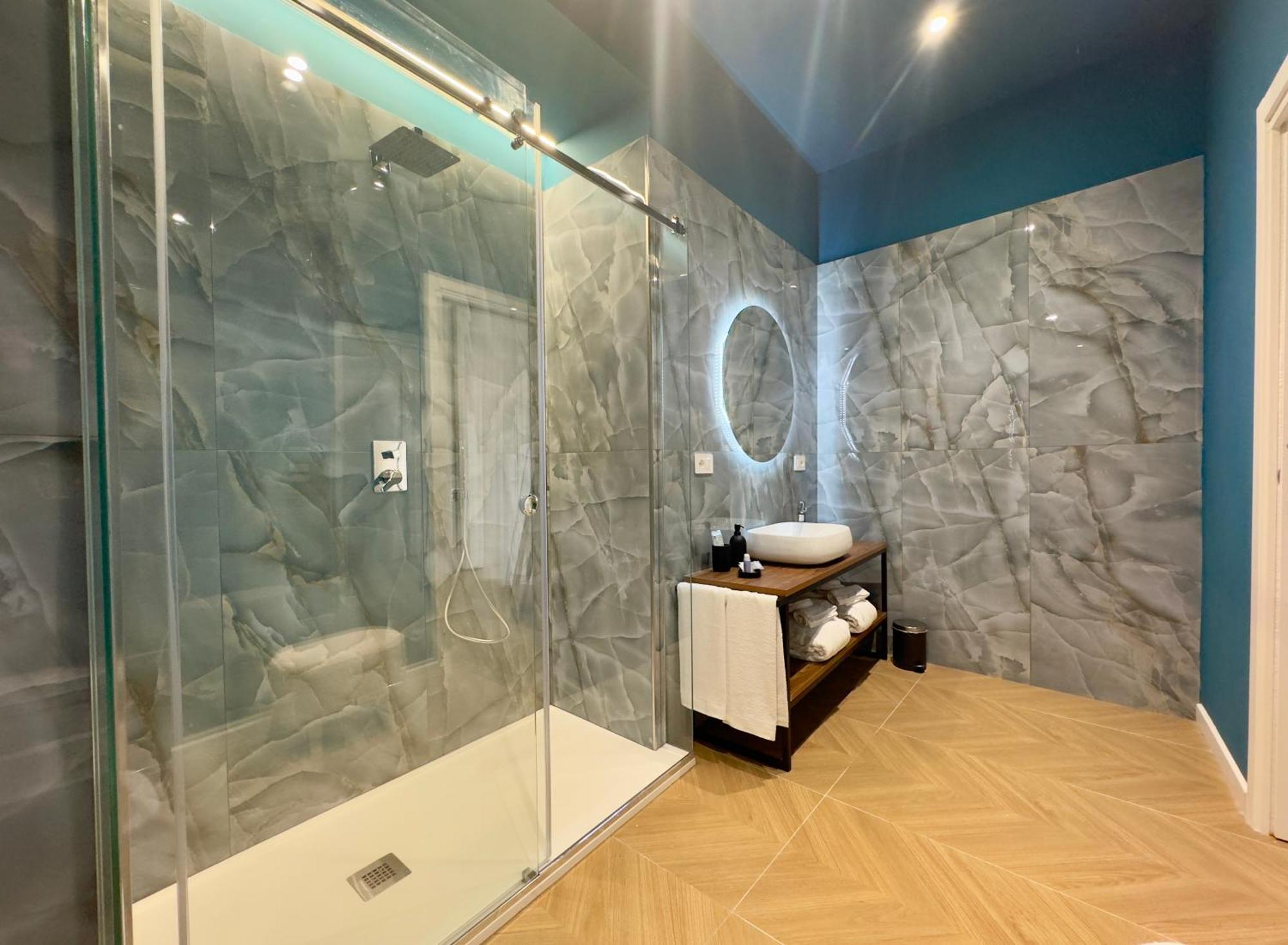 Toledo Luxury Rooms - Lr Collection نابولي المظهر الخارجي الصورة