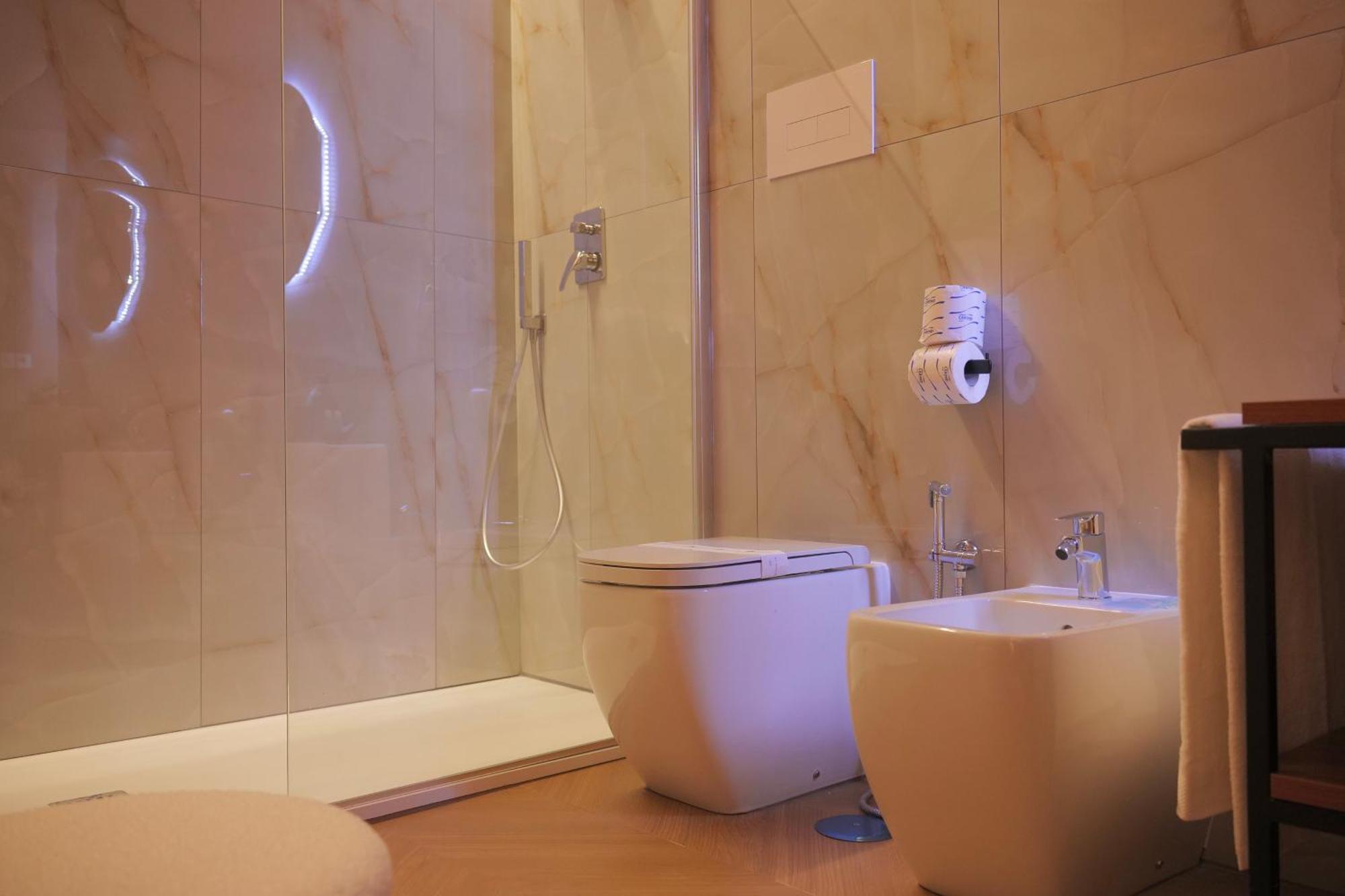 Toledo Luxury Rooms - Lr Collection نابولي المظهر الخارجي الصورة