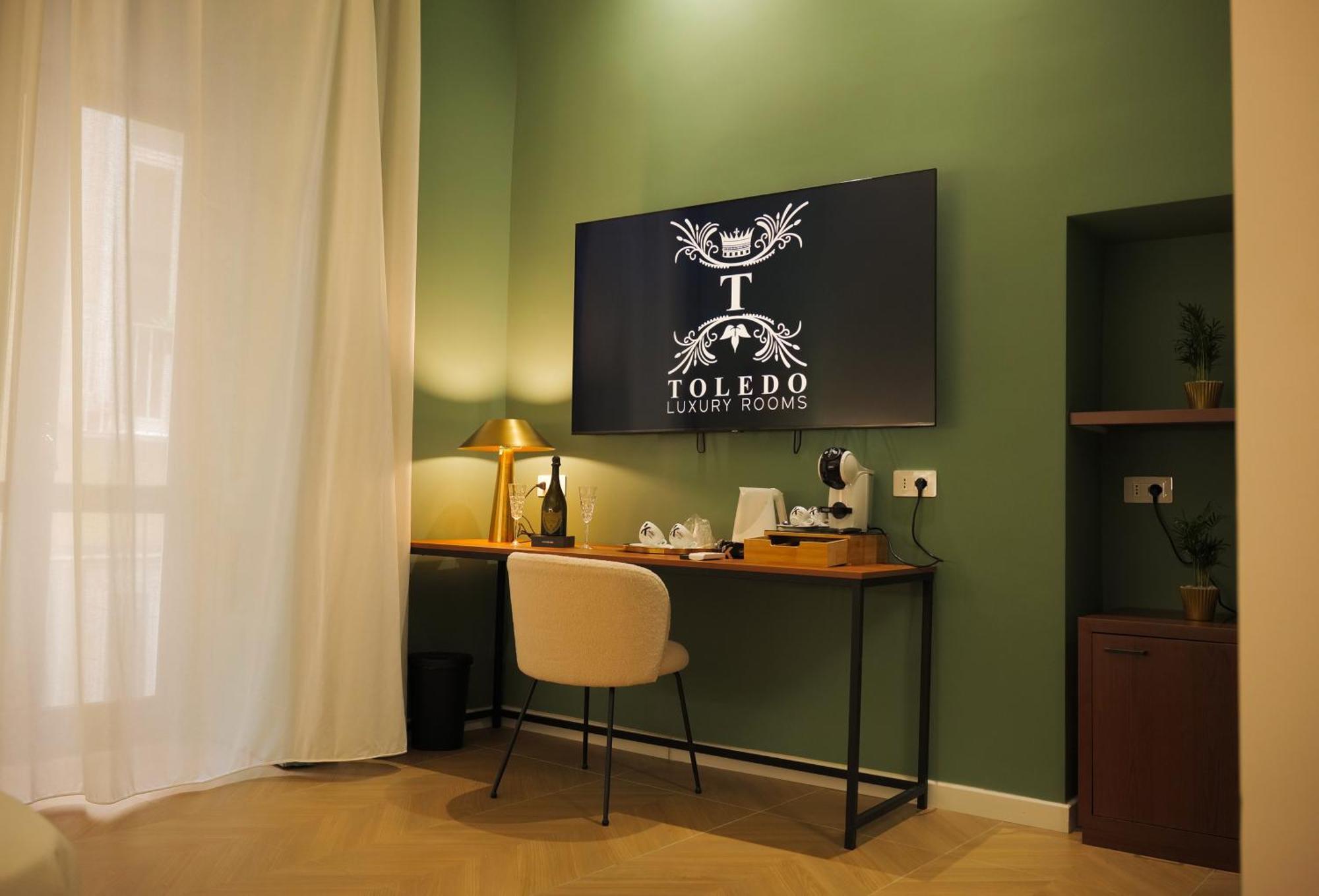 Toledo Luxury Rooms - Lr Collection نابولي المظهر الخارجي الصورة