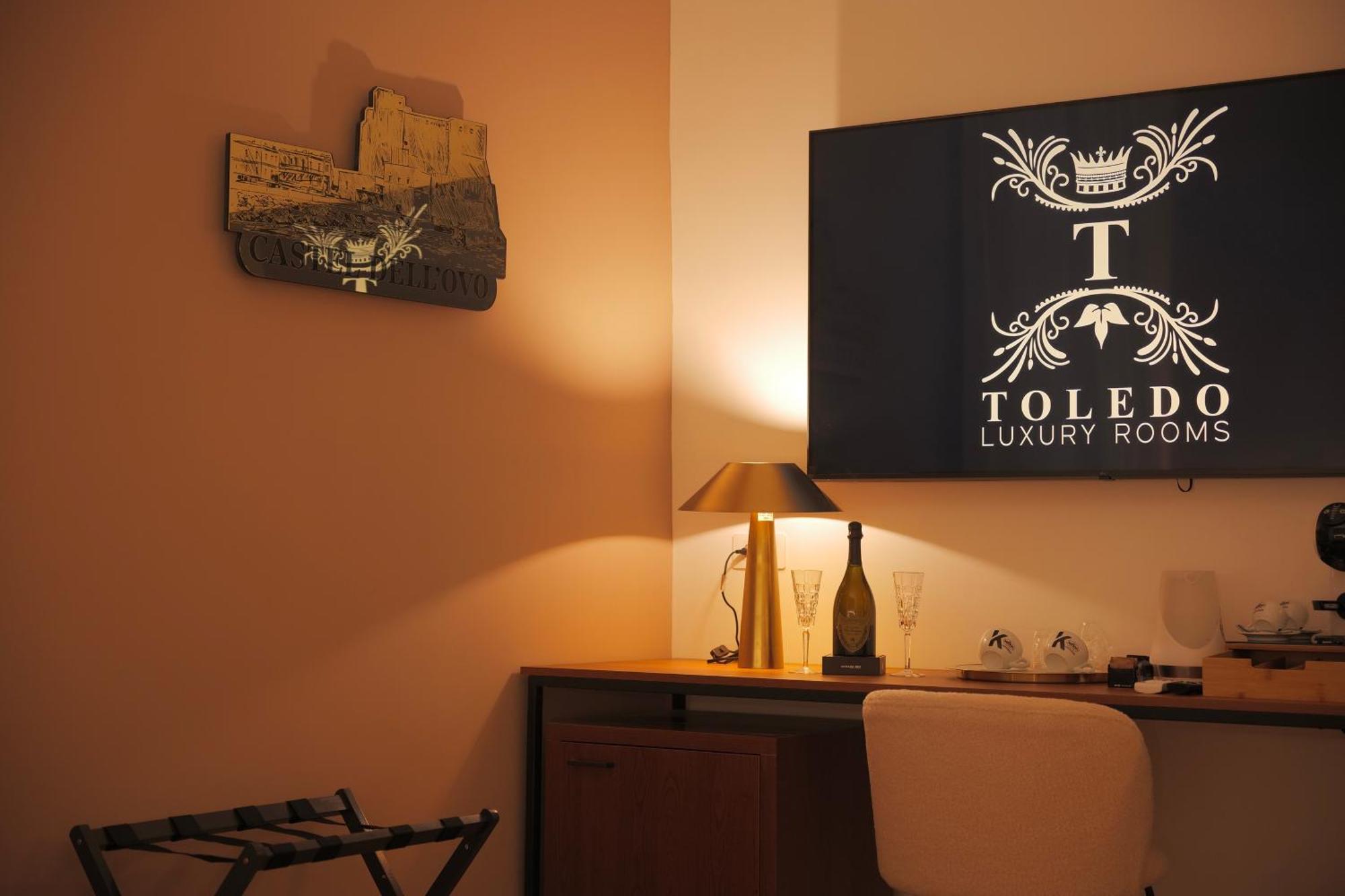 Toledo Luxury Rooms - Lr Collection نابولي المظهر الخارجي الصورة